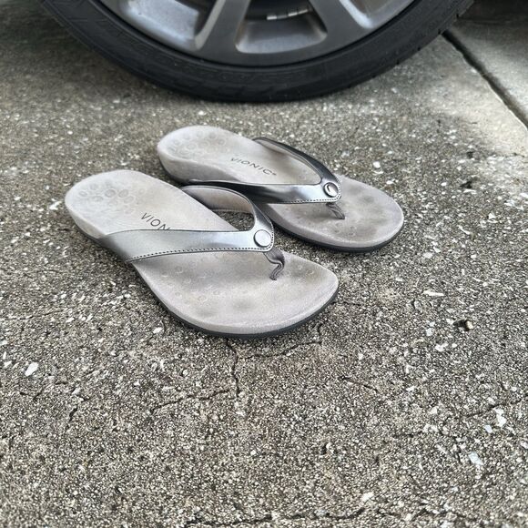 Vionic Tide Davina Thong Sandals Womens 8.5 Silver Gray Flip Flop Slip Ons - Picture 1 of 8
